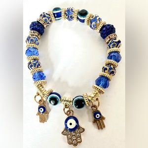 Hamsa Bracelet 🪬